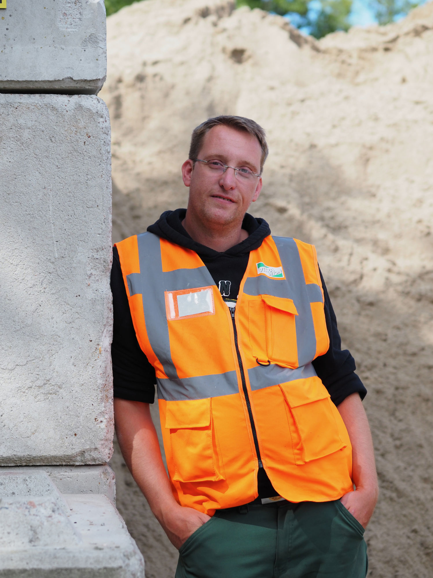 Jens Wagner am Werk Sengwarden: Jens Wagner ist Quereinsteiger und ergänzt als neuer Ausbilder das Team am Standort Wilhelmshaven/Sengwarden.