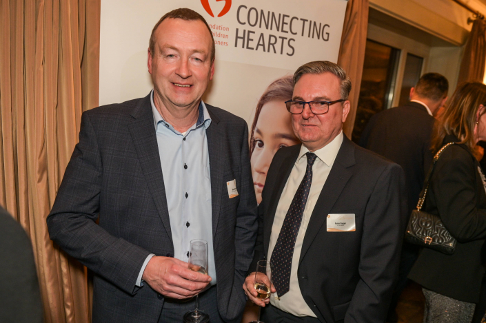 Klaus Brustmann, Geschäftsführer Heide Transportbeton und Reiner Bagger, Geschäftsführer der VETRA Beton und Union Transportbeton Emden