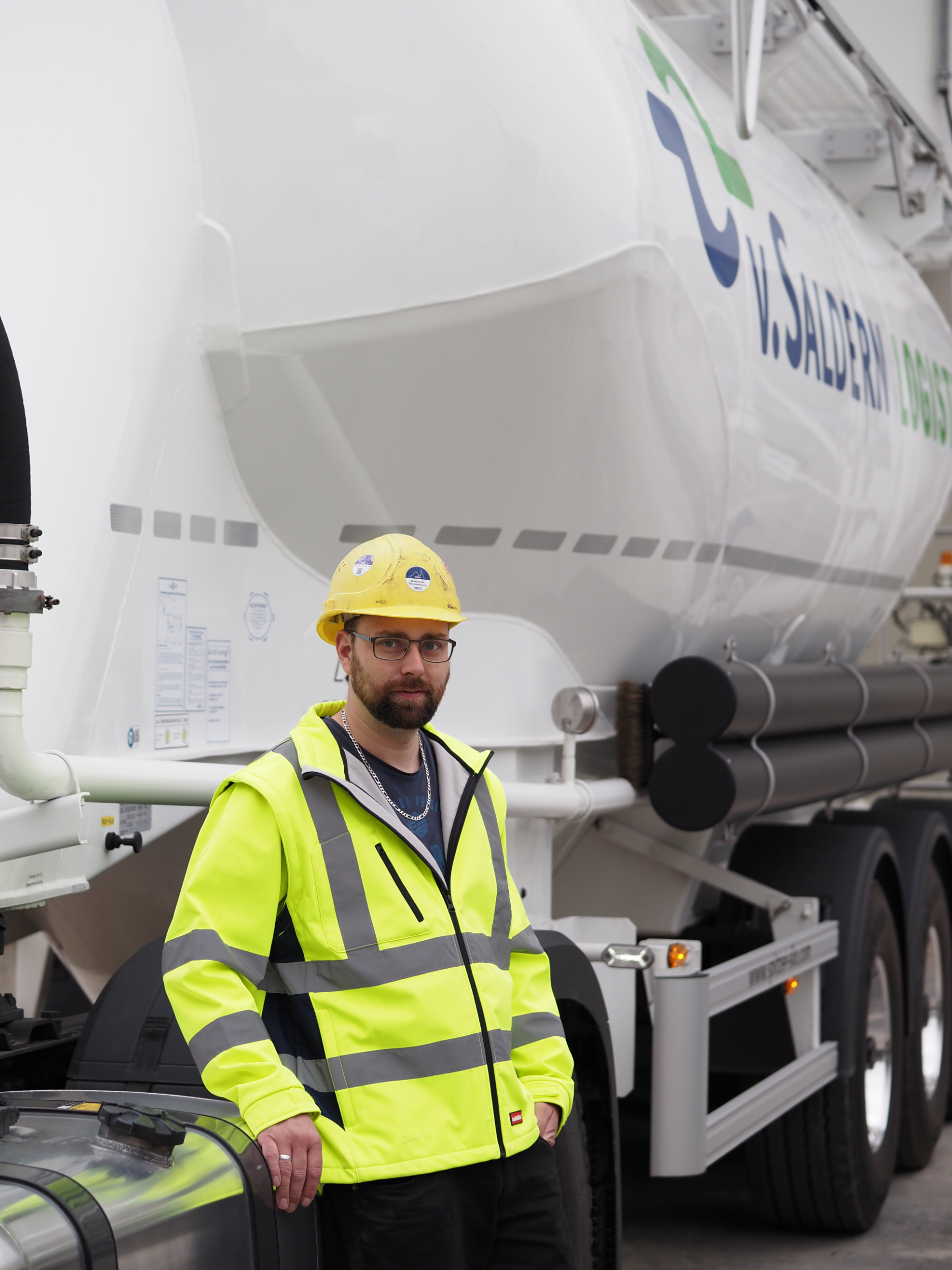 Jan Bertram fährt gern LKW, mag die Eigenverantwrotung und die Abwechslung